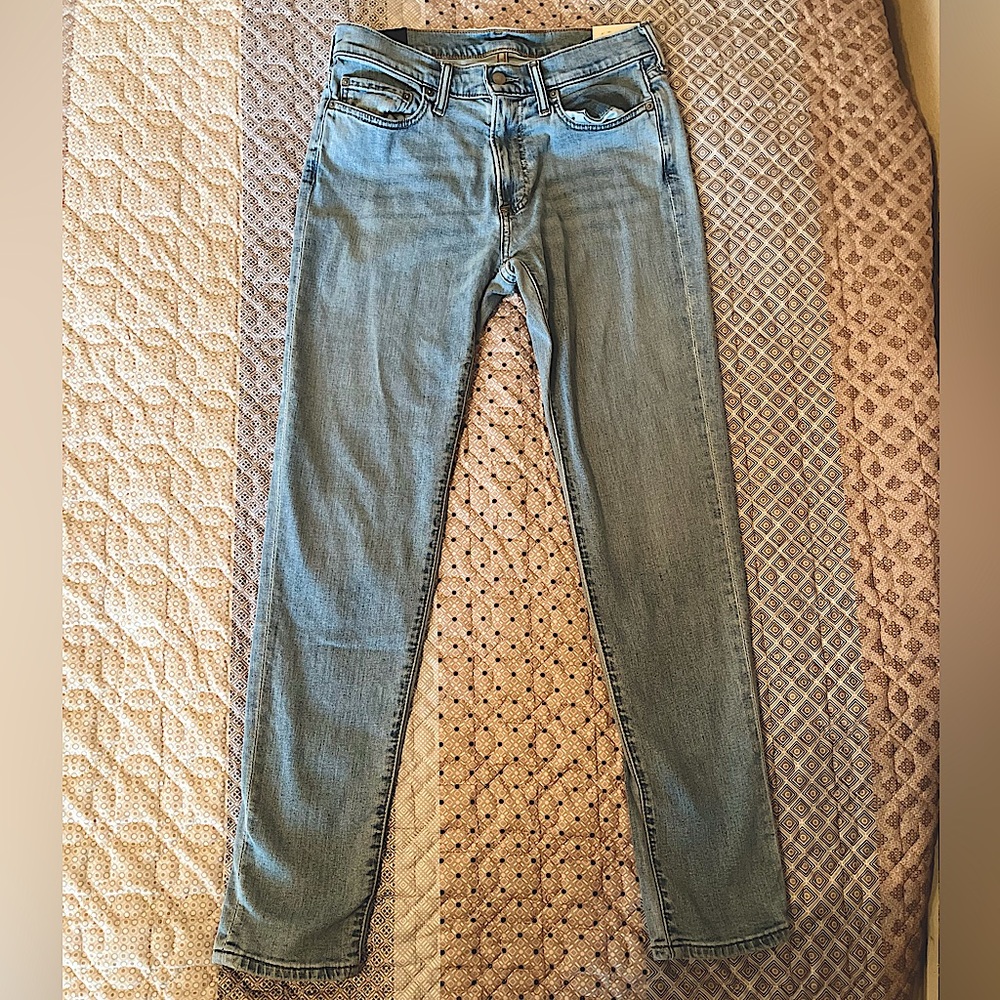 NEVER WORN | Abercrombie & Fitch Athletic Skinny Stretch Jeans ( 30 w 32 l )